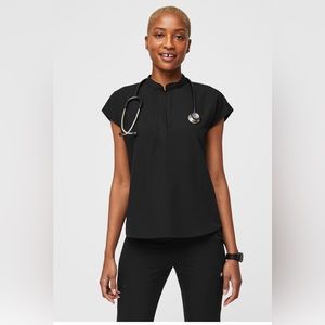 FIGS RAFAELA OVERSIZED SCRUB TOP
